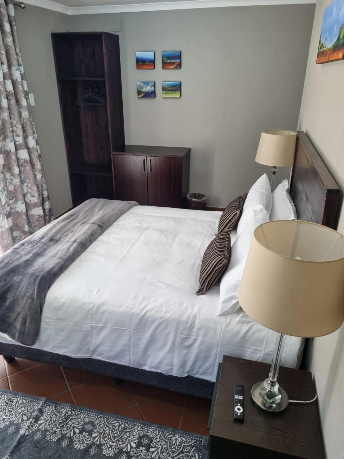 Lady Smith Self Catering Units Bloemfontein